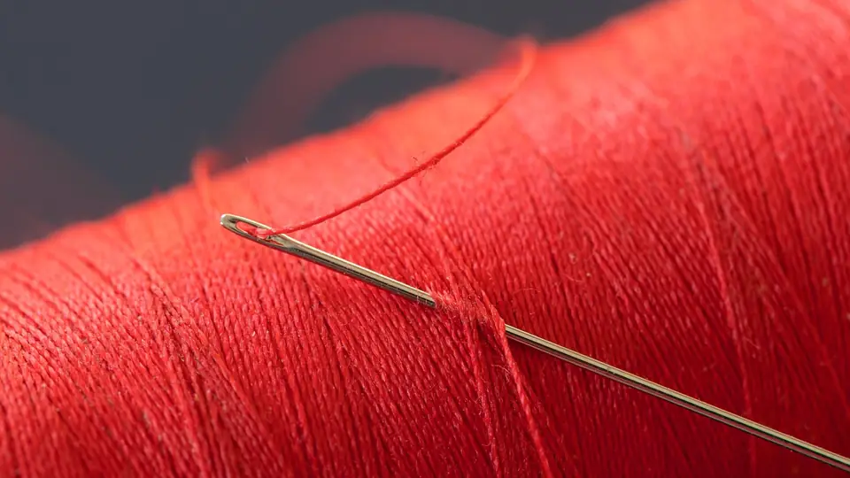 Illustration de la partie « Comprendre les fibres textiles » du cours Connaissance des tissus : fibres, tissages, propriétés et usages