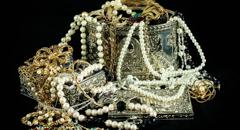 Illustration de la partie 3 : L'art déco et la joaillerie : Cartier, Boucheron et l'esprit d'une époque
