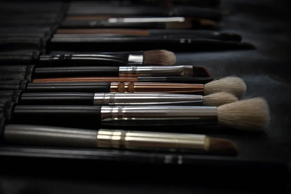 Illustration de la partie 2 : Techniques de fards : dégradés, banane et cut crease